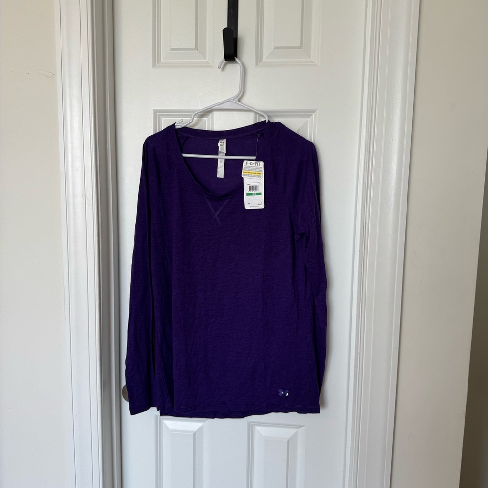 Women’s UA long sleeve shirt